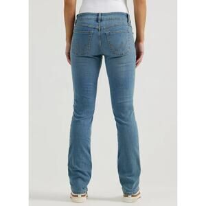 NWT Wrangler Essential Mid Rise Straight Leg Jeans 28 x 32